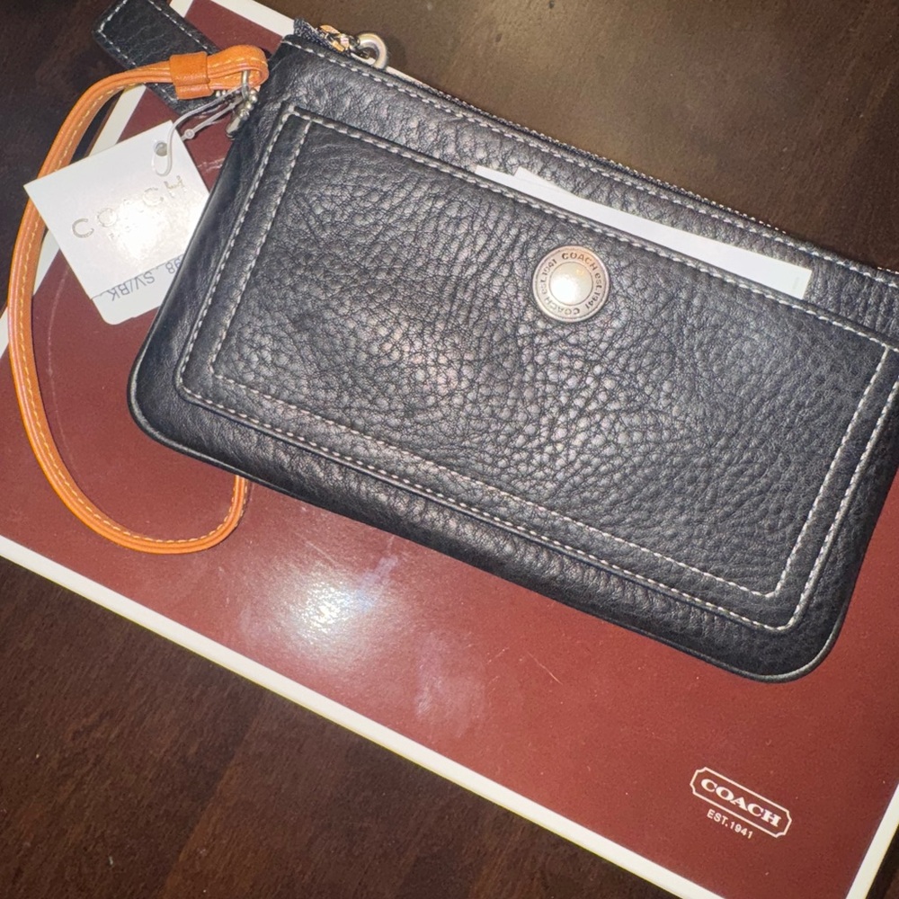NEW AND VINTAGE Coach Black and Orange Chelsea Leather Wristlet